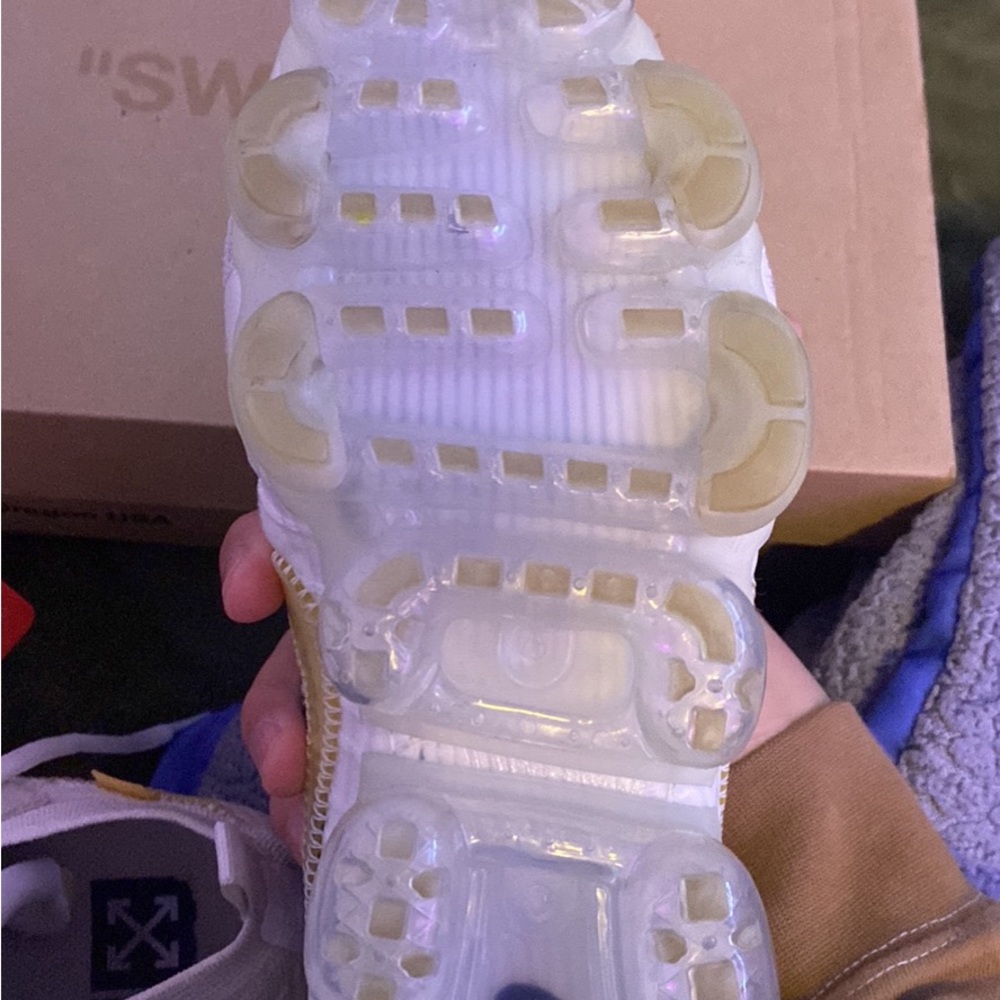 COPY - OFFxWHITE VAPORMAX “PART TWO”